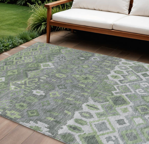 HomeRoots 9' Gray Green and Ivory Geometric Washable Area Rug - Stylish, Durable Indoor/Outdoor Design for Any Space 658493