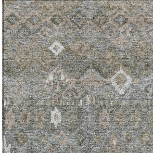 HomeRoots 5' X 8' Stylish Pewter Ivory Tan Geometric Area Rug - Washable, Durable for Indoor & Outdoor Use 658496