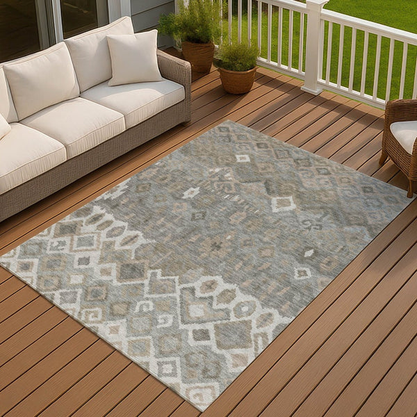 HomeRoots 9' X 12' Geometric Washable Area Rug in Pewter, Ivory & Tan - Stylish Indoor/Outdoor Décor Solution 658499