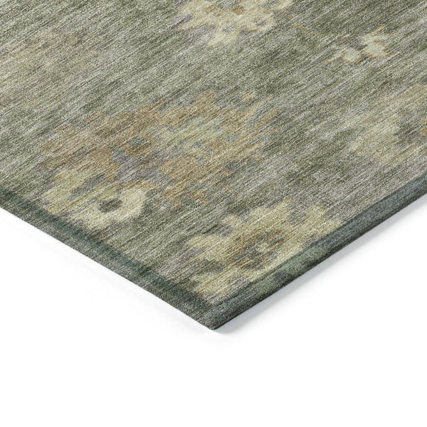 HomeRoots 8' Sage and Beige Round Floral Rug - Durable, Washable Indoor/Outdoor Area Rug for Family Spaces 658539
