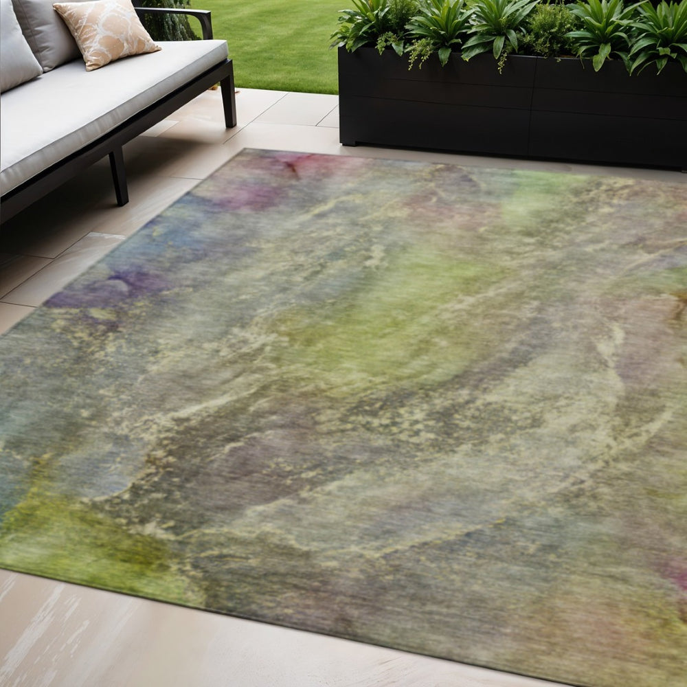 HomeRoots 5' Abstract Area Rug in Green, Pink & Gold - Washable, Durable Indoor/Outdoor Accent for Any Space 658604