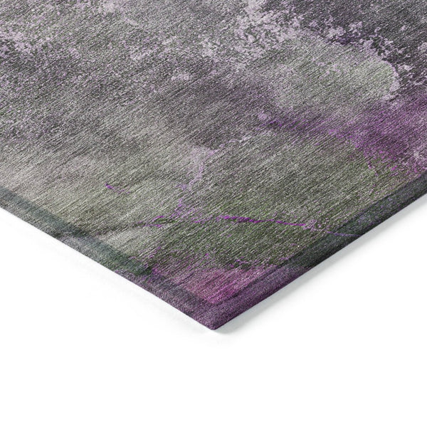 HomeRoots 8' Plum and Ivory Round Area Rug - Abstract Geometric Design, Washable, Indoor/Outdoor Versatility! 658617