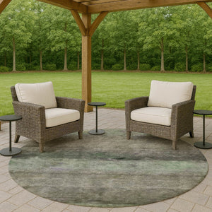 HomeRoots 8' Modern Artichoke Green & Gray Round Abstract Washable Area Rug for Indoor/Outdoor Use 658755