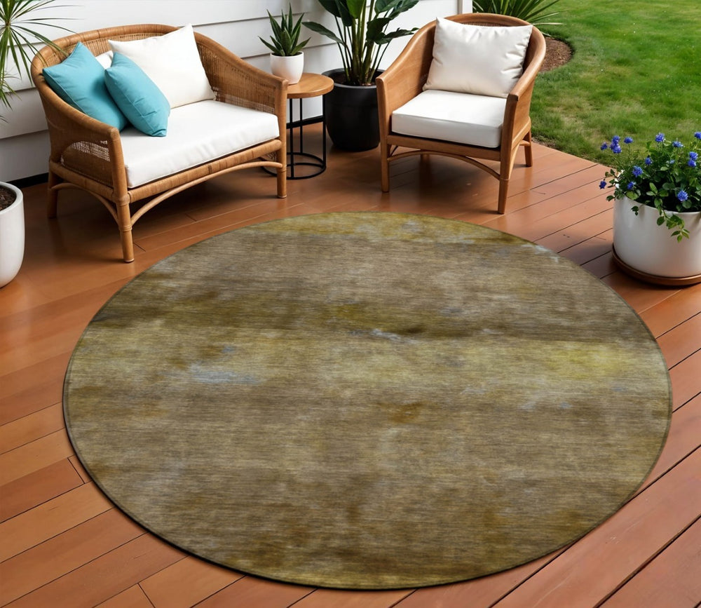 HomeRoots 8' Round Abstract Washable Indoor-Outdoor Area Rug in Brown & Taupe – Durable, Stylish & Easy Care! 658767