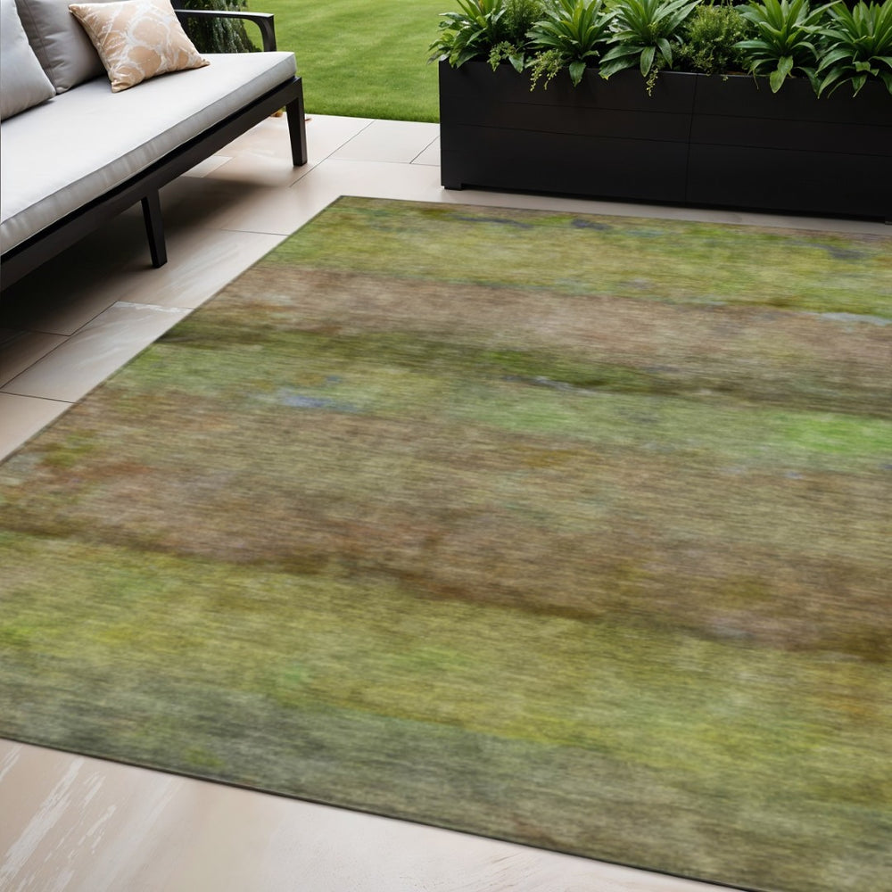 HomeRoots 5' Stylish Olive Green & Brown Abstract Indoor/Outdoor Area Rug - Durable, Washable & Versatile! 658772