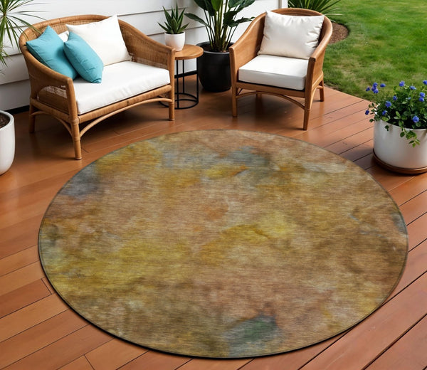 HomeRoots 8' Copper And Gold Round Abstract Area Rug - Stylish, Washable, Durable for Indoor & Outdoor Spaces 658809