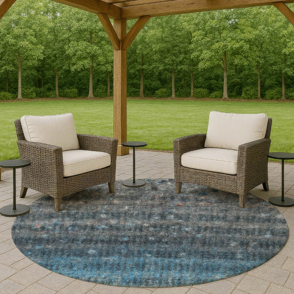 HomeRoots 8' Blue and Gray Round Striped Area Rug – Washable, Durable, Perfect for Indoor & Outdoor Spaces! 658995