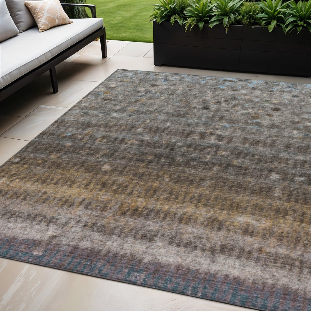 HomeRoots 5' Striped Brown and Beige Indoor Outdoor Area Rug - Durable, Washable, Stylish for High-Traffic Spaces 659000