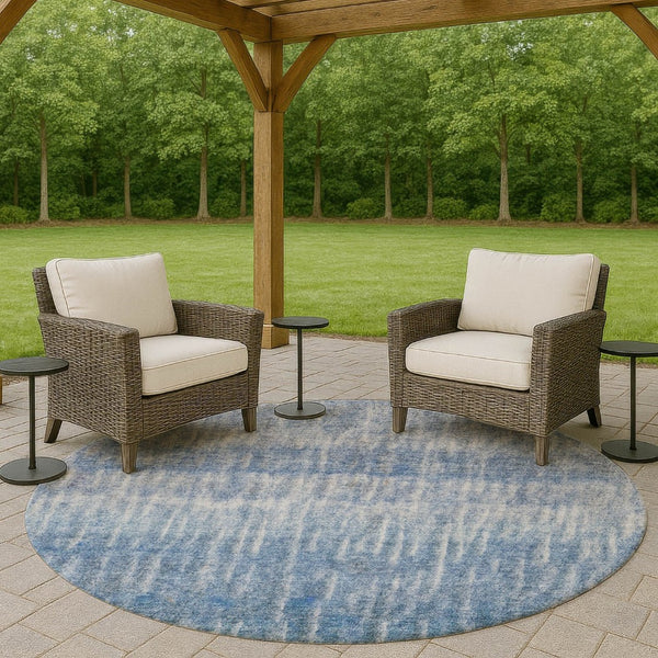 HomeRoots 8' Blue and Ivory Round Abstract Washable Rug – Versatile Indoor-Outdoor Decor for Modern Spaces 659025