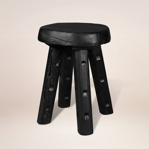 HomeRoots 19" Black Solid Wood Round End Table – Elegant Accent for Living Rooms, Bedrooms & Entryways 659061