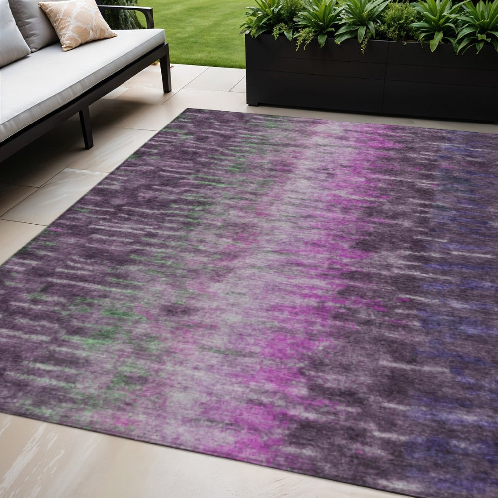 HomeRoots 5' Contemporary Eggplant Green & Blue Abstract Washable Area Rug for Indoor/Outdoor Spaces 659091