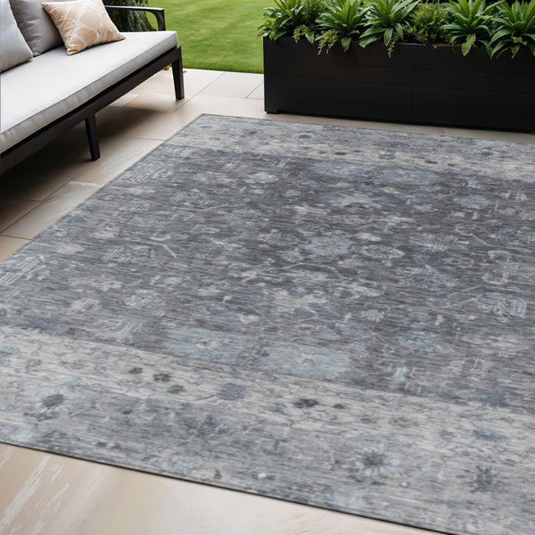 HomeRoots 5' X 8' Gray And Silver Tribal Area Rug - Stylish, Washable Indoor/Outdoor Floor Covering for All Spaces 659307