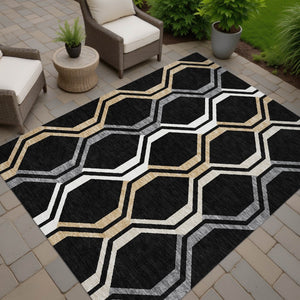 HomeRoots 5' Modern Geometric Washable Area Rug in Black, Beige & Gray - Indoor/Outdoor Durability & Style 659433