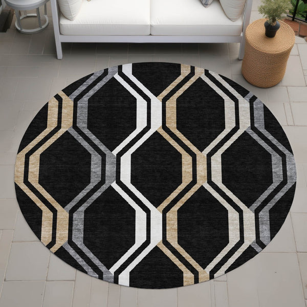 HomeRoots 8' Stylish Black, Beige & Gray Geometric Area Rug - Washable Indoor/Outdoor Design for Versatile Use 659434