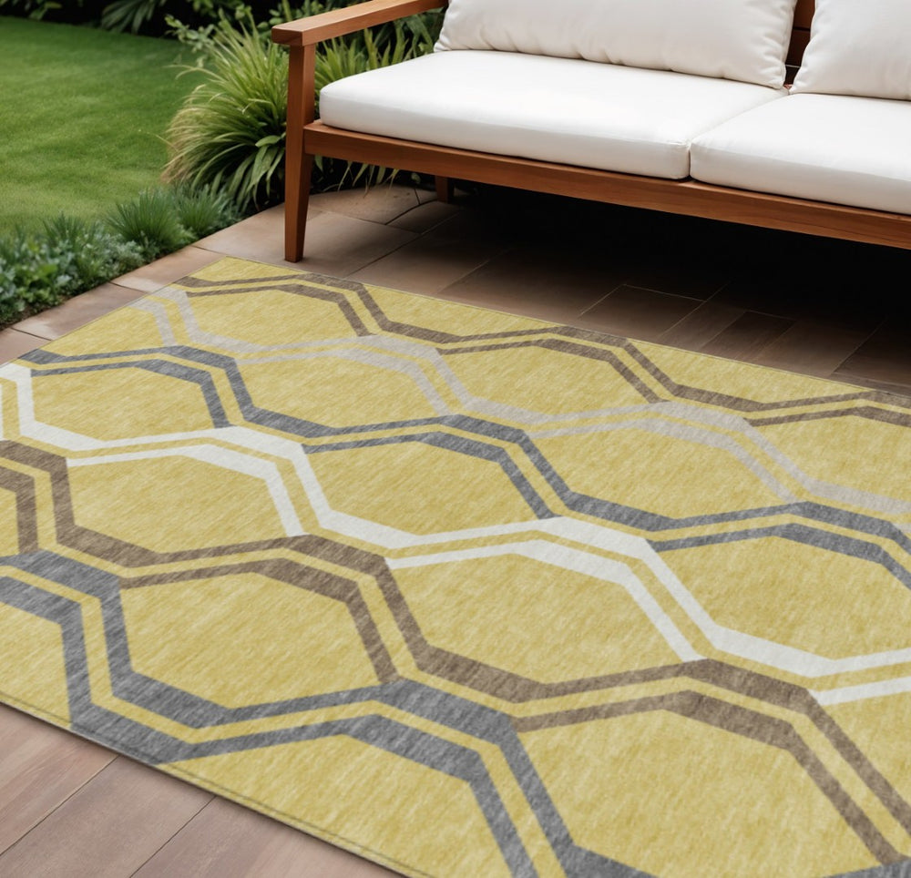 HomeRoots 9' Modern Gold Gray Ivory Geometric Area Rug - Washable, Durable, Stylish for Indoor & Outdoor Use 659448