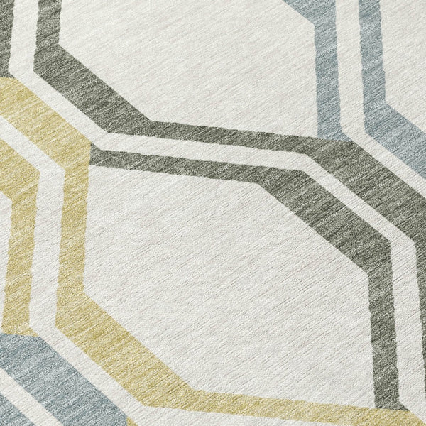 HomeRoots 5' Indoor/Outdoor Geometric Washable Area Rug in Ivory, Gray & Wheat - Modern, Durable & Stylish! 659457