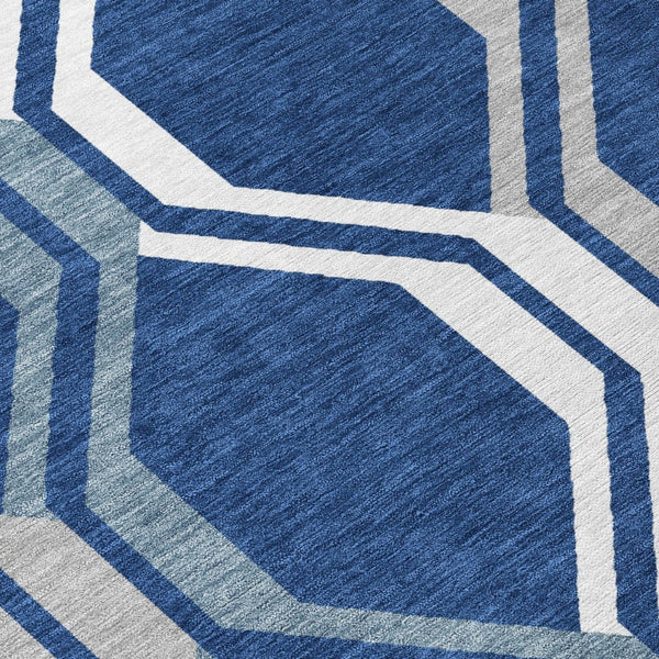 HomeRoots 8' Navy Geometric Washable Round Rug – Stylish Indoor/Outdoor Accent for High-Traffic Areas, Easy Care 659470