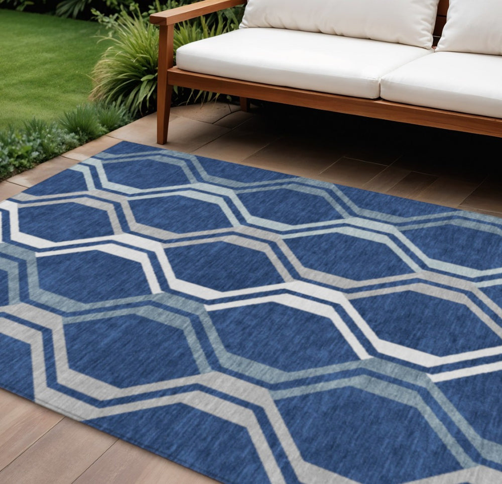 HomeRoots 10' Navy Blue and Ivory Geometric Area Rug – Washable Indoor/Outdoor, Durable for High-Traffic Spaces 659473