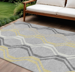 HomeRoots 9' X 12' Silver Beige & Charcoal Geometric Rug - Washable, Stylish, Durable for Indoor & Outdoor Use 659484