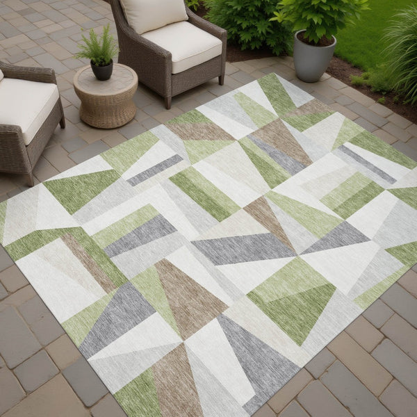 HomeRoots 5' Geometric Artichoke Green, Ivory & Taupe Washable Area Rug – Durable Indoor/Outdoor Style & Easy Care 659503