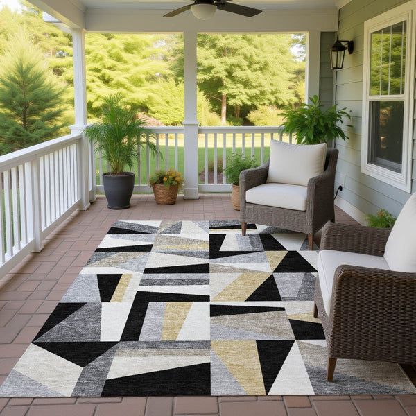 HomeRoots 8' X 10' Stylish Black, Wheat & Ivory Geometric Area Rug - Washable, Durable for Indoor & Outdoor Use! 659517