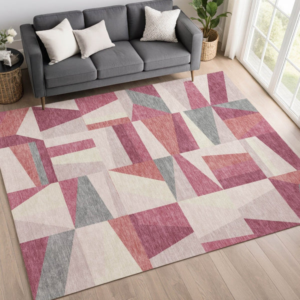 HomeRoots 8' X 10' Stylish Blush Pewter Ivory Geometric Rug - Washable, Durable for Indoor & Outdoor Spaces! 659529