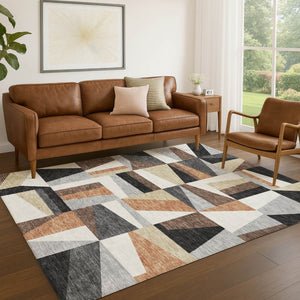 HomeRoots 5' Geometric Washable Area Rug in Gray, Brown & White | Versatile Indoor-Outdoor Decor Piece 659533
