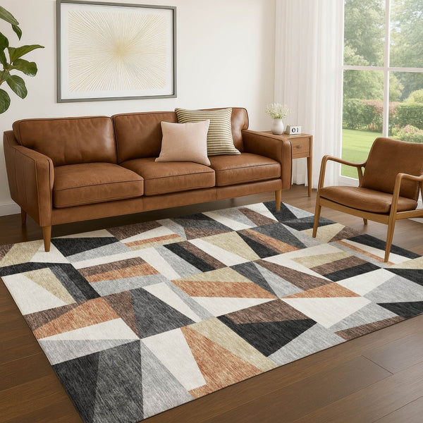 HomeRoots 5' Geometric Washable Area Rug in Gray, Brown & White | Versatile Indoor-Outdoor Decor Piece 659533