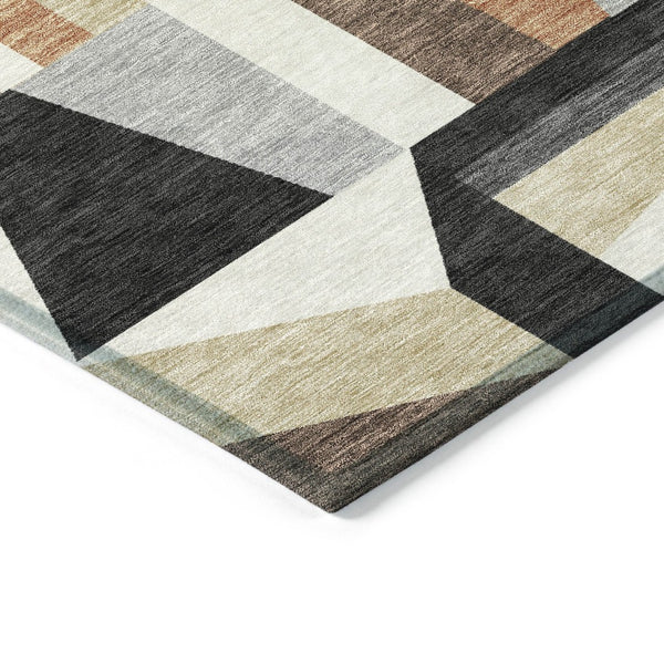 HomeRoots 8' Round Geometric Washable Area Rug in Gray, Brown & White - Stylish, Durable for Indoor/Outdoor Use 659534