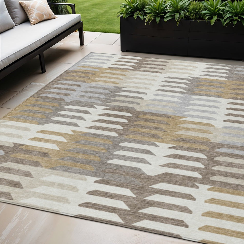 HomeRoots 5' X 8' Taupe Gray & Ivory Geometric Area Rug - Stylish, Washable, Durable for Indoor & Outdoor Use 659587