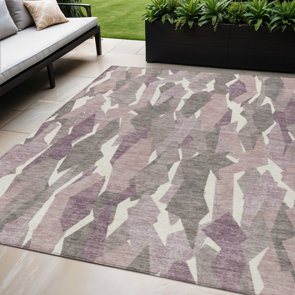 HomeRoots 5' X 8' Striped Blush and Ivory Washable Area Rug - Stylish, Durable, Indoor/Outdoor for High Traffic Spaces 659599