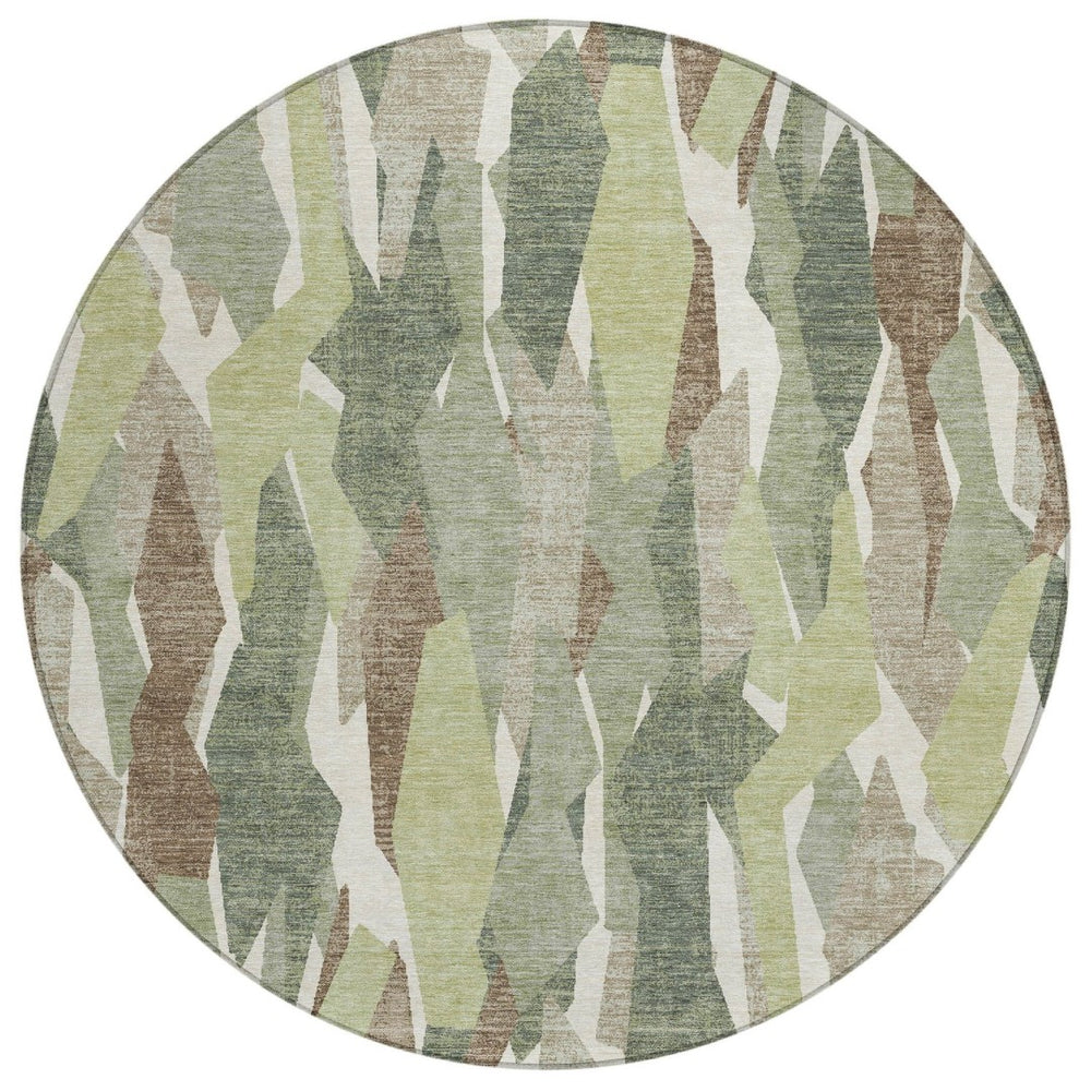 HomeRoots 8' Fern Green Round Striped Rug - Durable, Machine-Washable Indoor/Outdoor Area Rug for Modern Spaces 659612