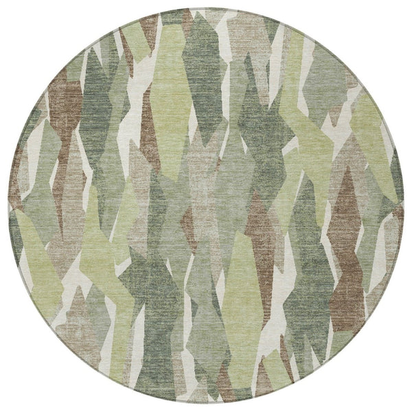 HomeRoots 8' Fern Green Round Striped Rug - Durable, Machine-Washable Indoor/Outdoor Area Rug for Modern Spaces 659612