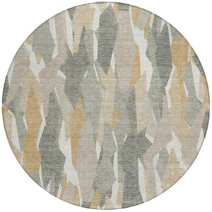 HomeRoots 8' Round Striped Rug in Pewter, Wheat, and Ivory - Stylish, Durable for Indoor/Outdoor Spaces! 659630