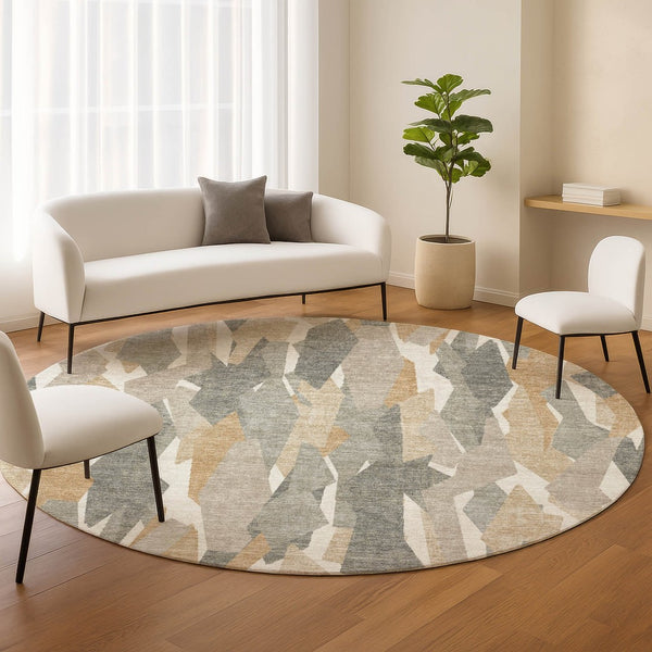 HomeRoots 8' Round Striped Rug in Pewter, Wheat, and Ivory - Stylish, Durable for Indoor/Outdoor Spaces! 659630