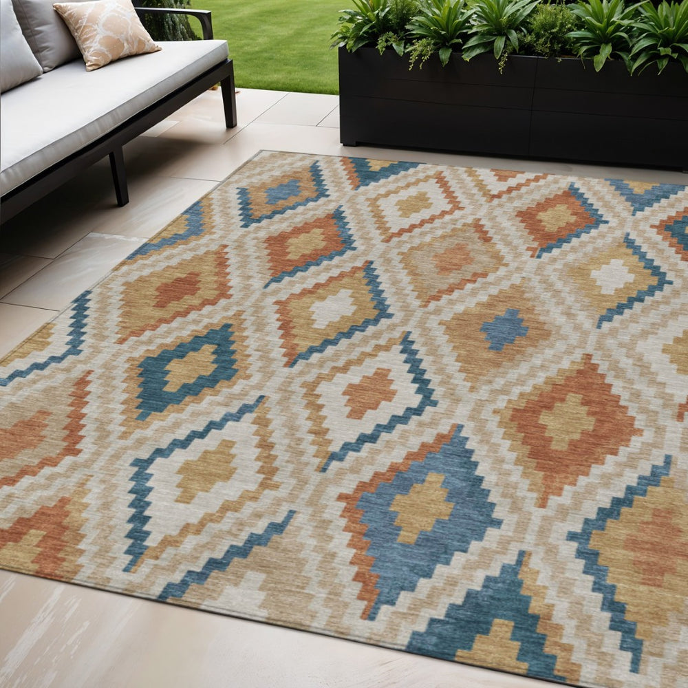 HomeRoots 5' Geometric Washable Area Rug in Beige, Blue, and Terra Cotta - Stylish Indoor/Outdoor Decor! 659701