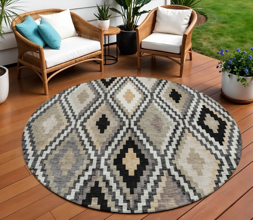 HomeRoots 8' Modern Geometric Round Rug in Black, Ivory & Beige - Durable, Washable, Indoor/Outdoor Use! 659708