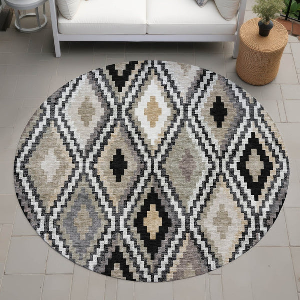 HomeRoots 8' Modern Geometric Round Rug in Black, Ivory & Beige - Durable, Washable, Indoor/Outdoor Use! 659708