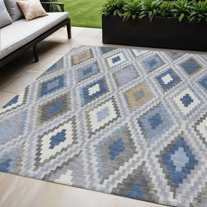 HomeRoots 5' Geometric Indoor Outdoor Area Rug in Denim Blue, Gray & Ivory - Washable, Durable, Stylish Design 659719