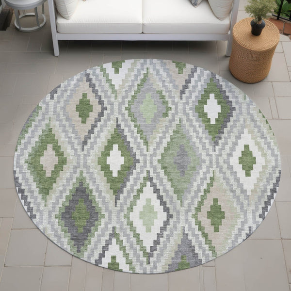 HomeRoots 8' Stylish Fern Green Gray Ivory Round Geometric Rug – Washable, Durable for Indoor & Outdoor Use! 659726