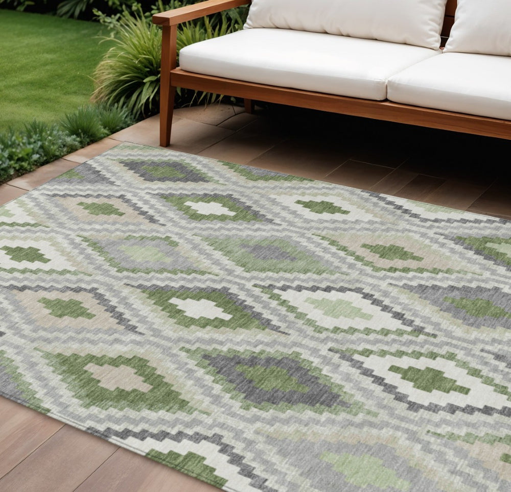 HomeRoots 8' X 10' Stylish Fern Green, Gray & Ivory Geometric Washable Rug for Indoor & Outdoor Use 659727