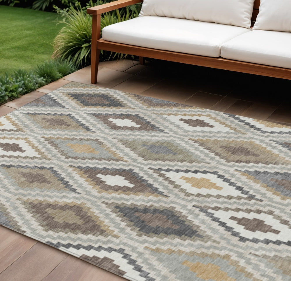 HomeRoots 9' Taupe, Gold & Ivory Geometric Washable Area Rug – Stylish Indoor/Outdoor Decor for Any Space! 659734