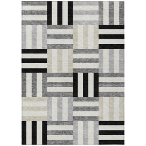 HomeRoots 5' Geometric Washable Area Rug in Black, Beige & Ivory - Durable Indoor/Outdoor Design for Modern Spaces 659743