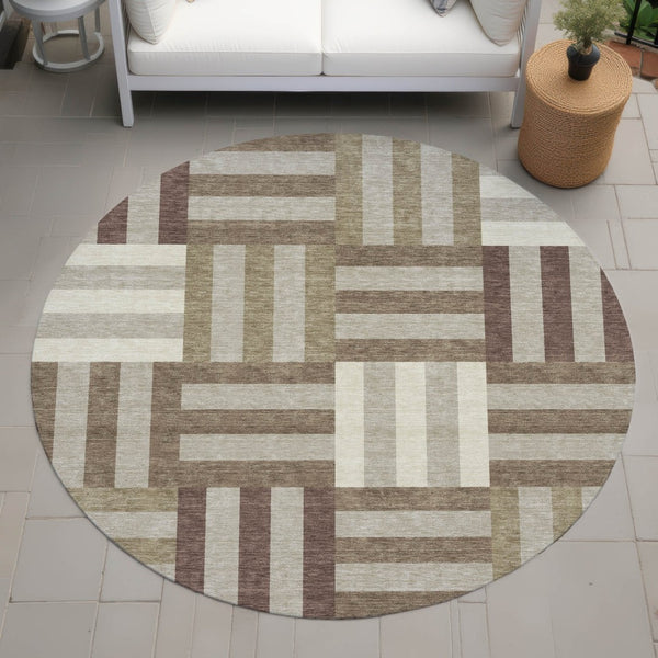 HomeRoots 8' Round Geometric Area Rug in Brown, Beige, and Ivory – Durable, Washable, Indoor/Outdoor Style! 659756