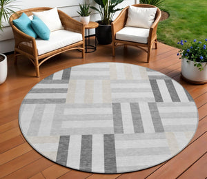 HomeRoots 8' Stylish Gray and Ivory Round Geometric Rug - Washable, Durable, Indoor/Outdoor for Modern Spaces 659762