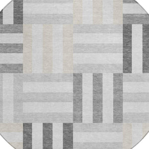 HomeRoots 8' Stylish Gray and Ivory Round Geometric Rug - Washable, Durable, Indoor/Outdoor for Modern Spaces 659762