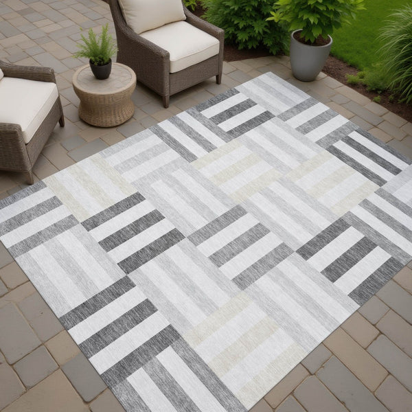 HomeRoots 10' Gray and Ivory Geometric Washable Area Rug - Modern Indoor/Outdoor Design for Stylish Spaces 659765