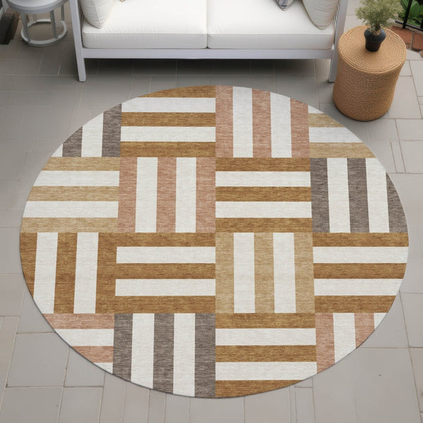 HomeRoots 8' Chili Red Geometric Round Rug - Washable Indoor/Outdoor Design for High-Traffic Areas & Style 659780