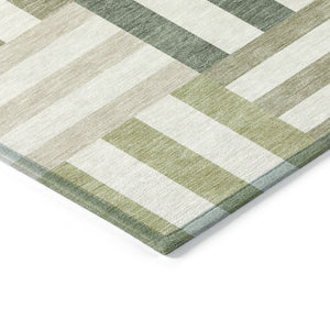 HomeRoots 8' Sage Ivory Taupe Round Geometric Area Rug - Durable, Washable Design for Indoor & Outdoor Spaces 659792
