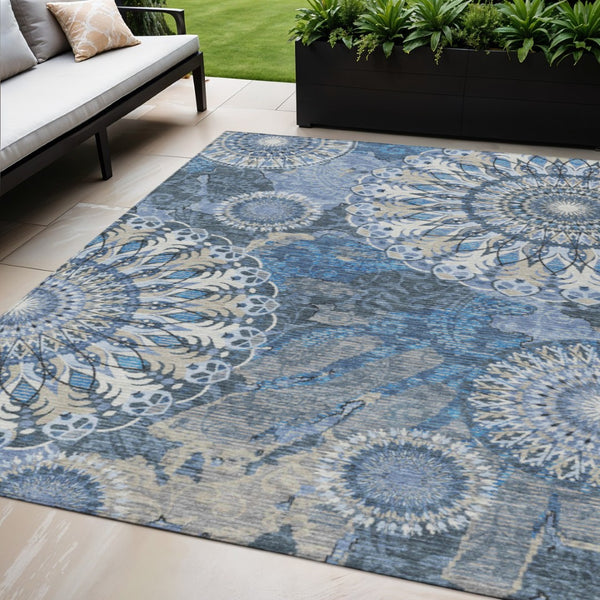 HomeRoots 5' Blue Ivory Beige Paisley Indoor Outdoor Area Rug - Stylish, Durable, Washable for Any Space! 659911